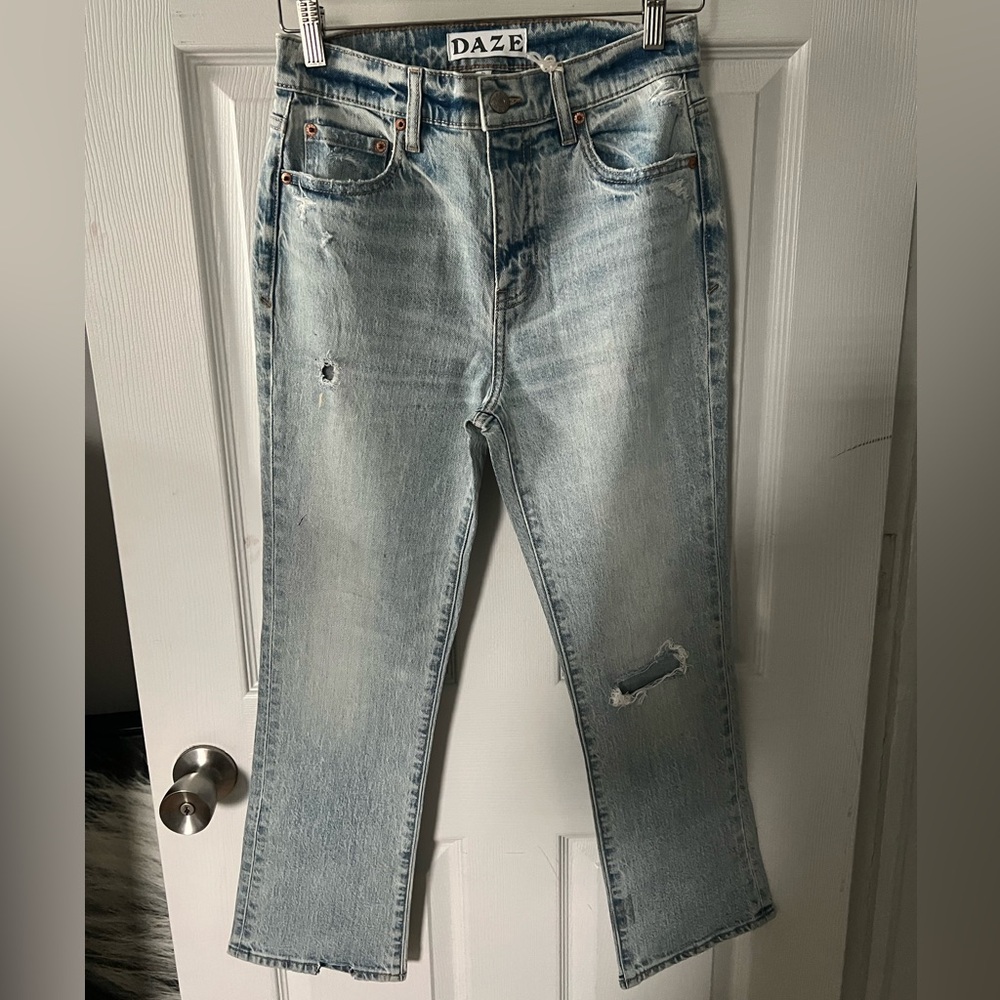 NWT: DAZE women’s Distressed Light Blue Women's Jeans